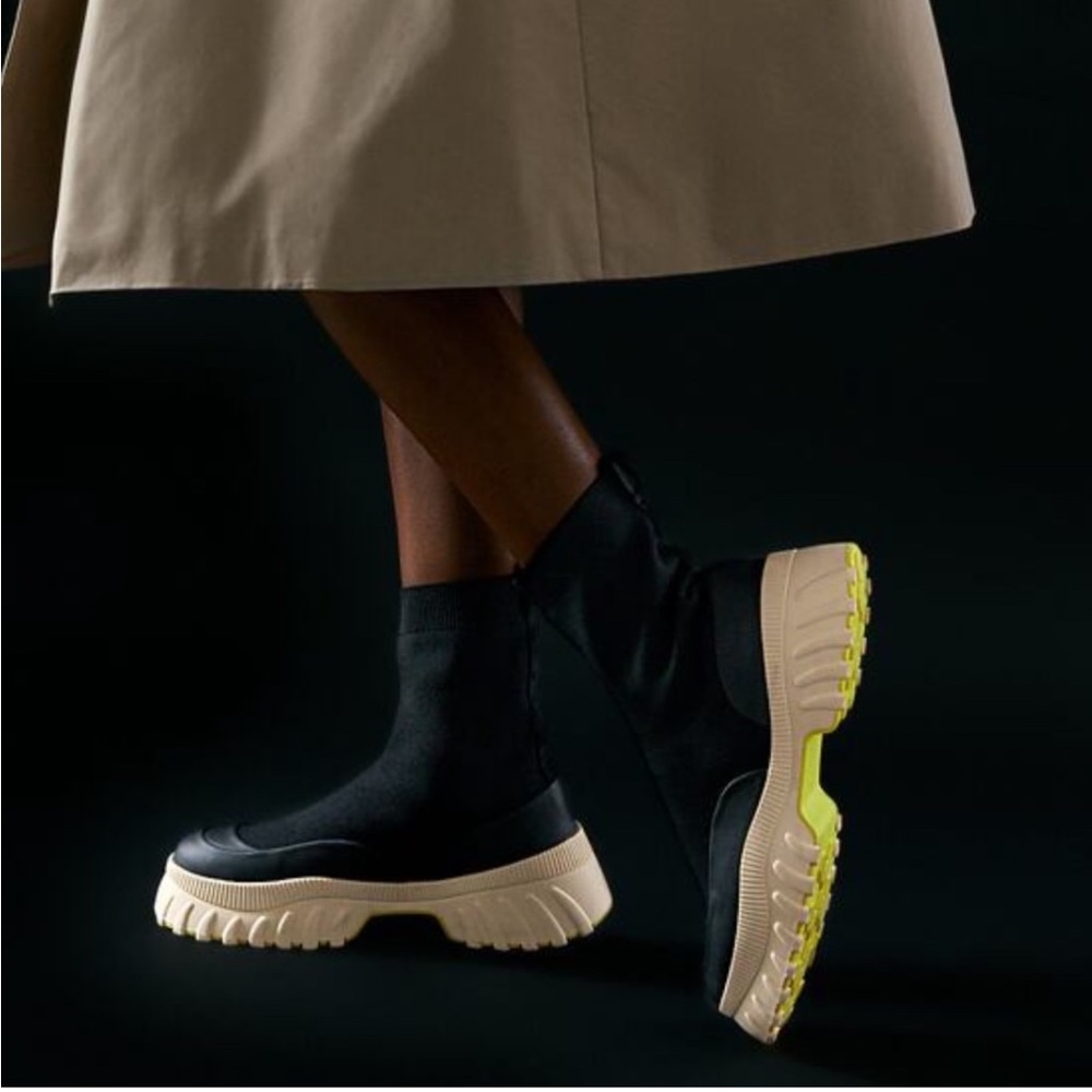NEW ZARA Sock-Style High Top Sneakers - 6/36